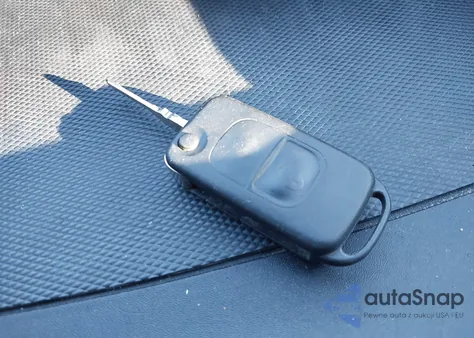 2018 Mercedes-Benz Sprinter 2500 Standard Roof V6 z USA, uszkodzony, nr VIN WD3PE7CD3JP648054